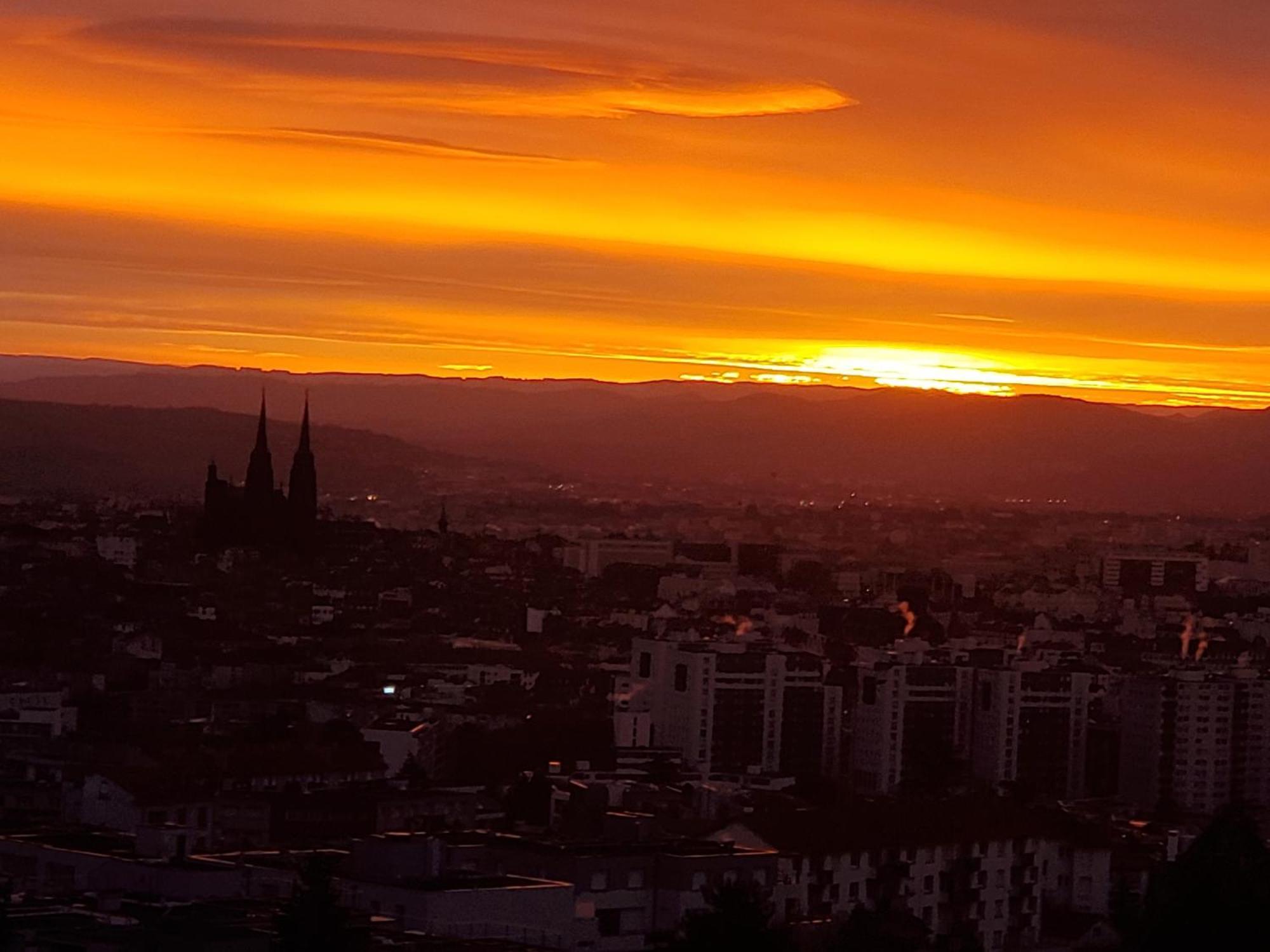 Entre Ville Et Nature - Les Hauts De Clermont Avec Garage Gratuit Eksteriør billede